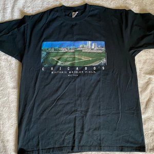 WRIGLEY FIELD PHOTO TEE SZ XL